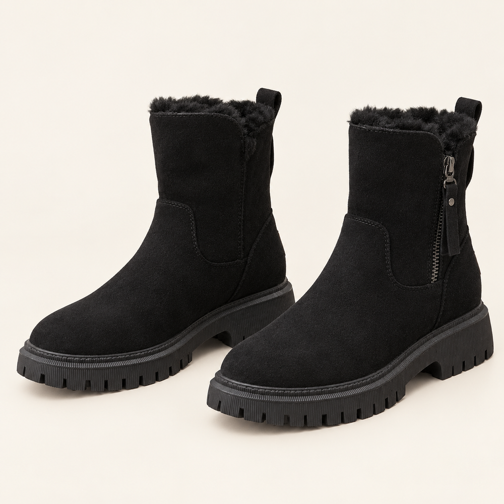 Cortina Snow Boots in Black