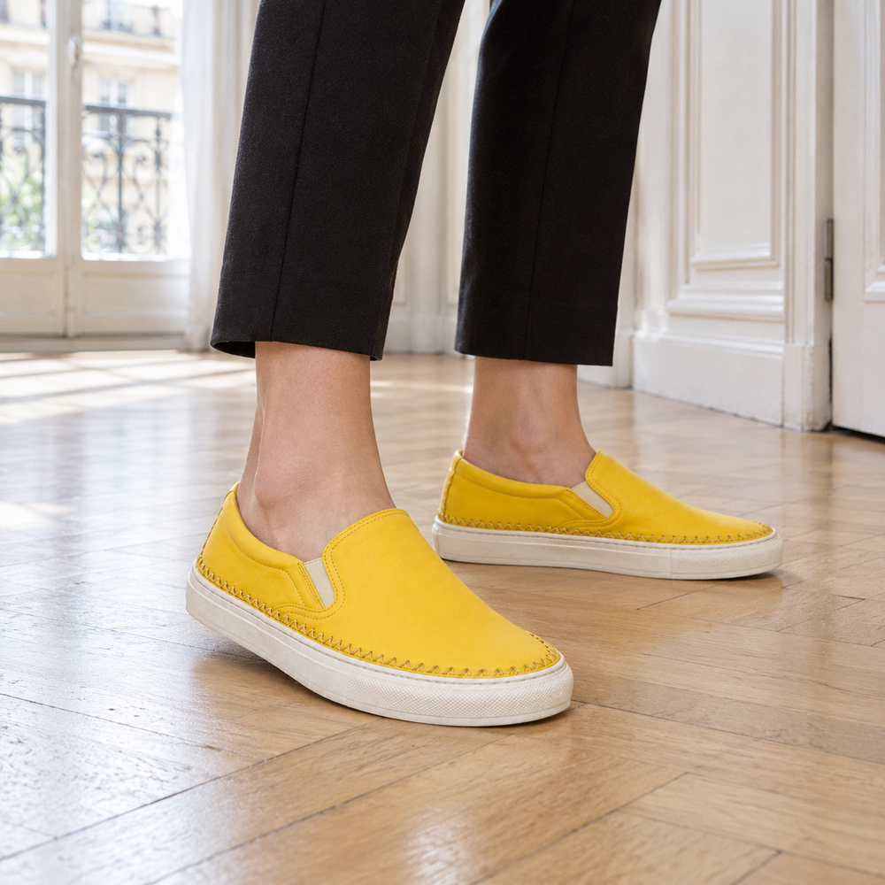 Bologna Orthopedic Loafers - Yellow - on foot