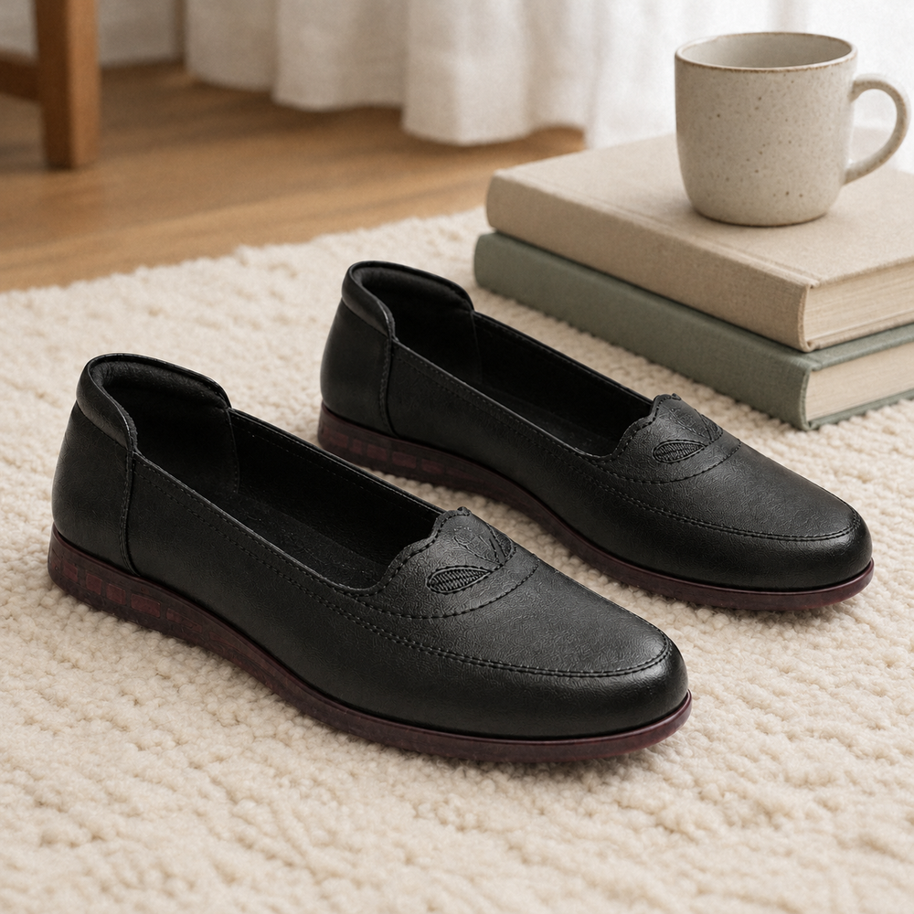 Brescia Orthopedic Flats - Black - styled