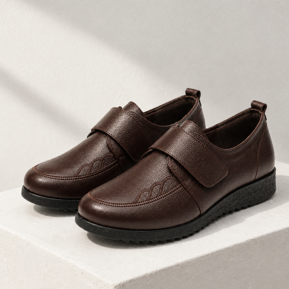 Mantova Orthopedic Flats - Brown - styled