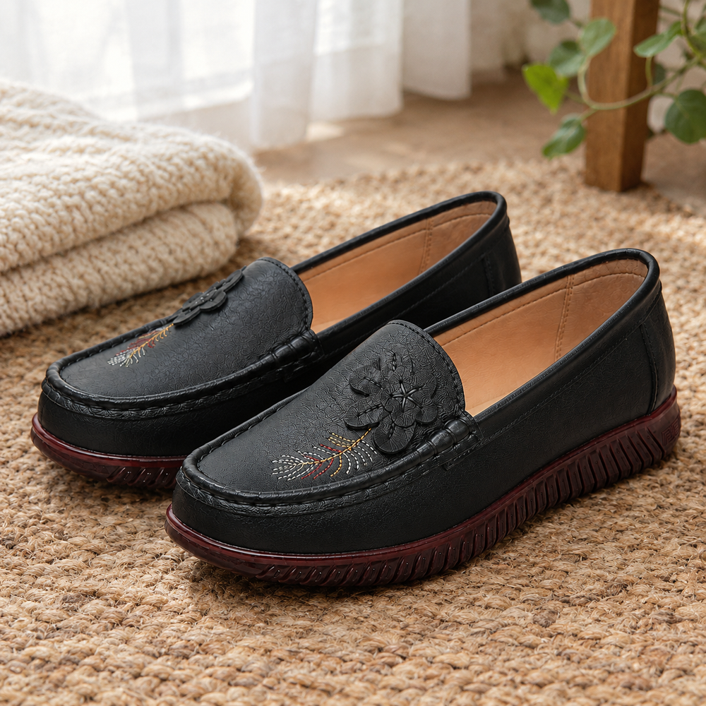 Pavia Orthopedic Flats - Black - styled