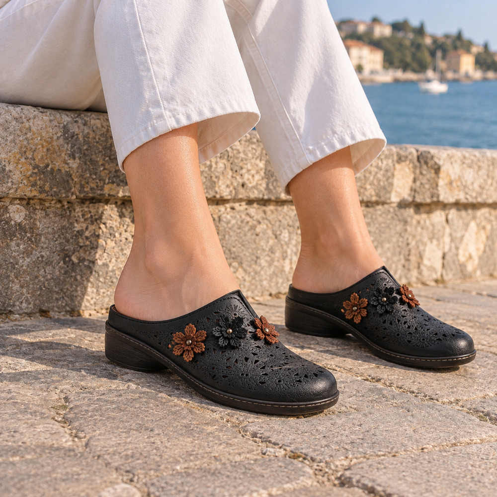 Bussolengo Orthopedic Mules - Black - on foot side