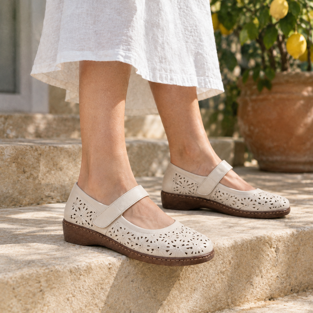 Ferrara Orthopedic Sandals - Beige - on foot side