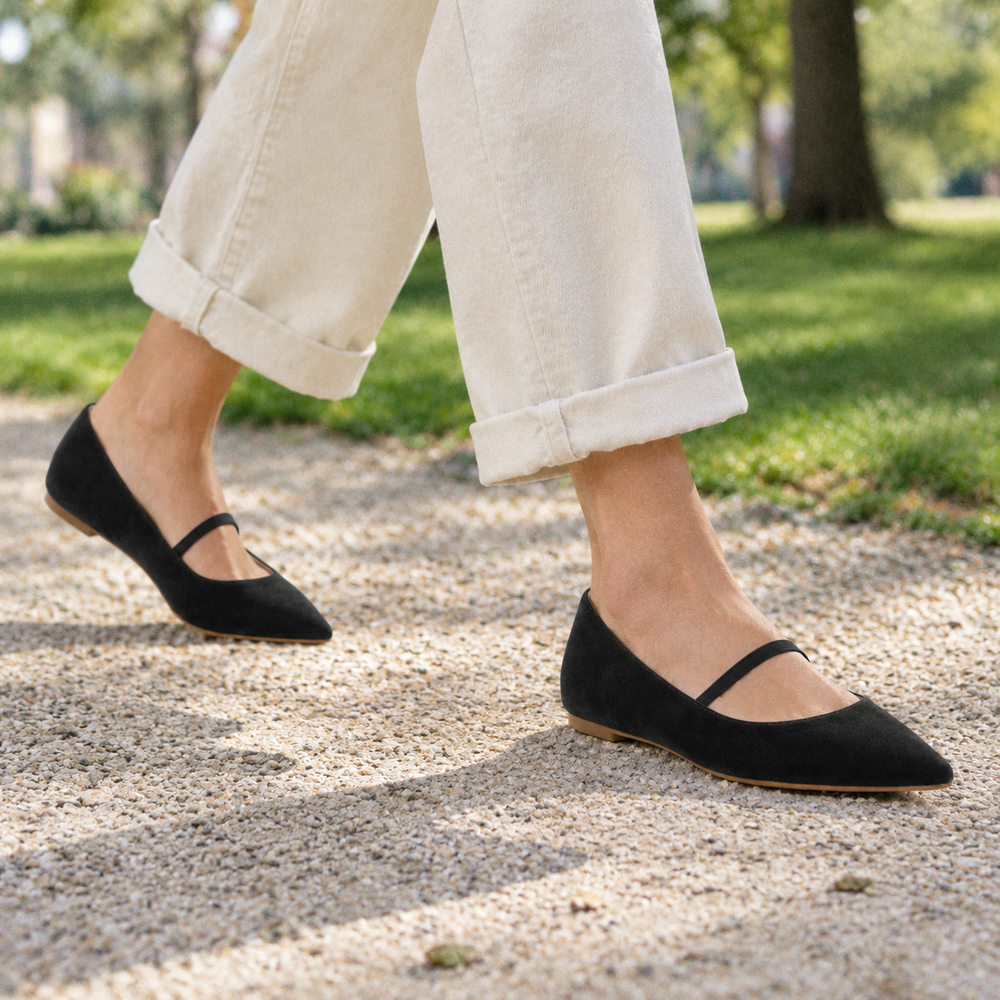 The Genoa Orthopedic Comfort Shoes - Black - on foot