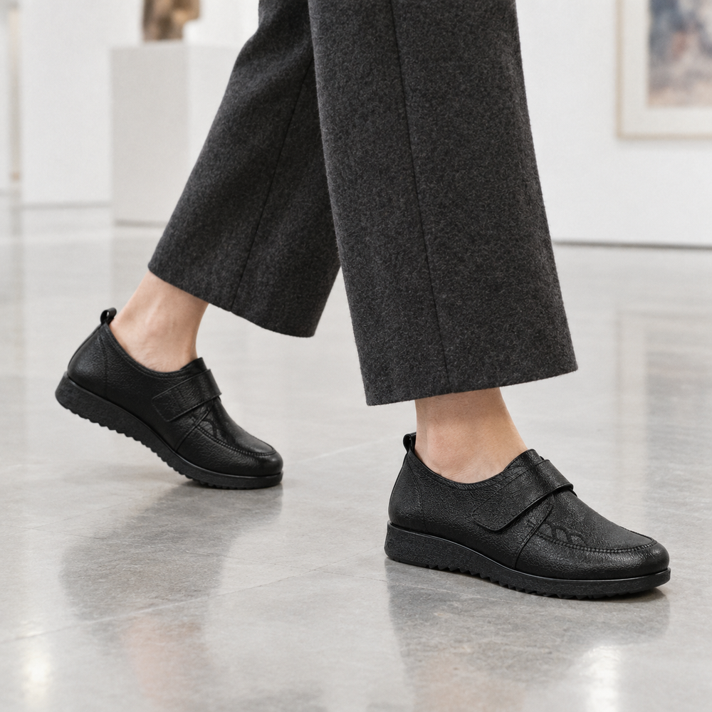 Mantova Orthopedic Flats - Black Velvet - on foot