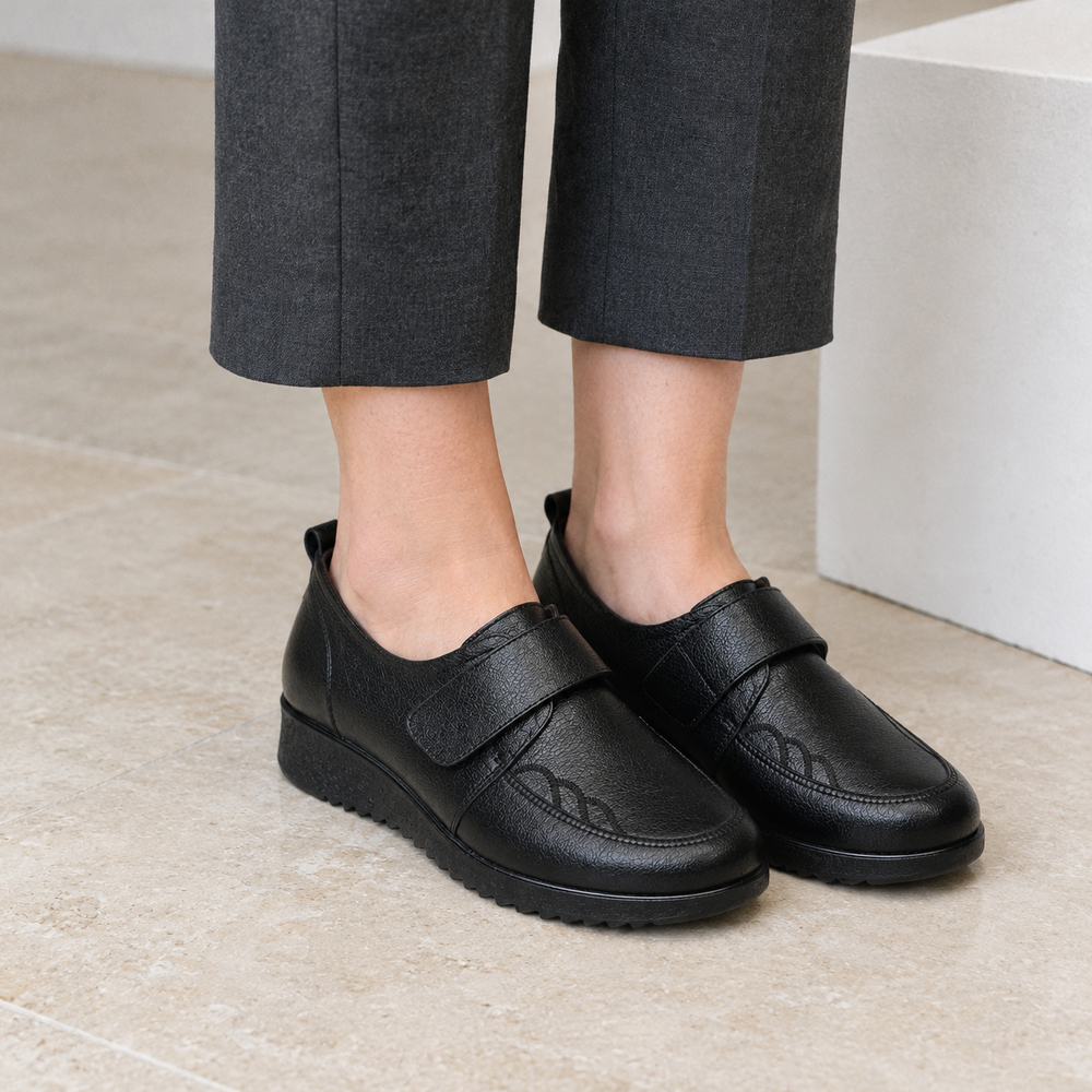 Mantova Orthopedic Flats - Black Velvet - on foot side