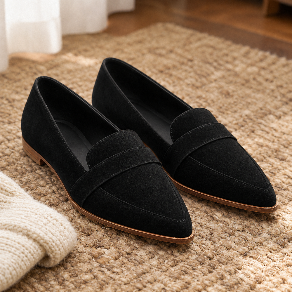The Siena Orthopedic Loafers - Black - styled